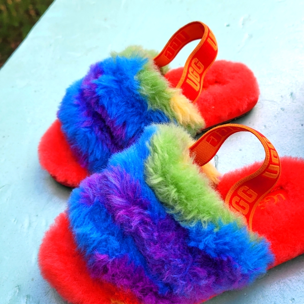 Girls 👧 ugg sleepers size 9